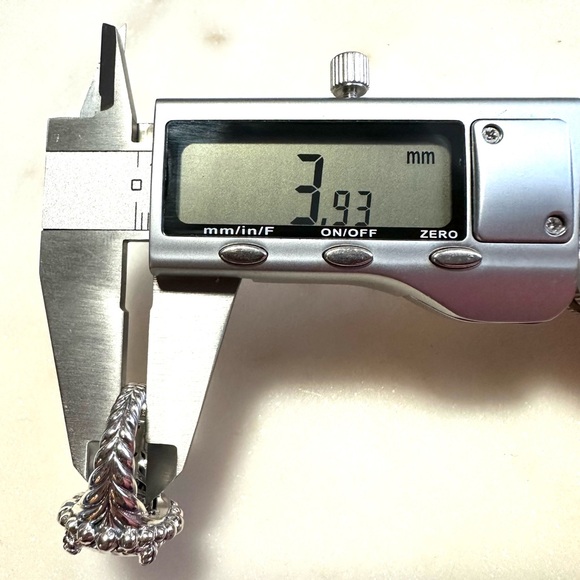 JAI John Hardy Sterling Silver Hammered Bead Cushion Carved Texture Status Ring - Picture 11 of 16